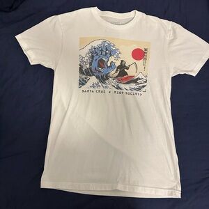 Riot Society / Santa Cruz tshirt (like new)
